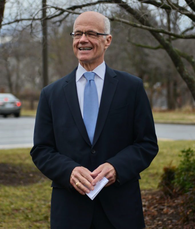 Guy Sayles